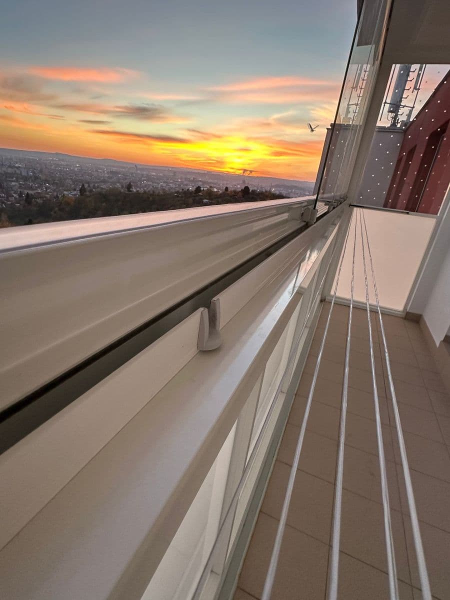 Prenájom bytu 3-izbový 72 m², Bořetická, Brno, Jihomoravský kraj Prenájom bytu 3-izbový 72 m², Bořetická, Brno, Jihomoravský kraj