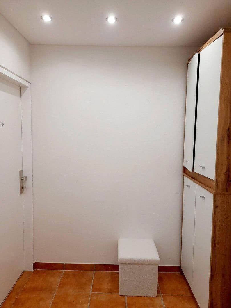 Prenájom bytu 1-izbový 28 m², Jenbach, Tirolsko Prenájom bytu 1-izbový 28 m², Jenbach, Tirolsko