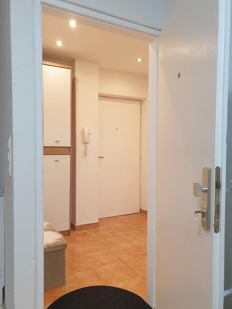 Prenájom bytu 1-izbový 28 m², Jenbach, Tirolsko Prenájom bytu 1-izbový 28 m², Jenbach, Tirolsko