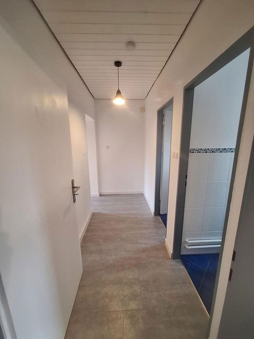 Prenájom bytu 3-izbový 95 m², Hansenweg 75, Deutschland, Hesensko Prenájom bytu 3-izbový 95 m², Hansenweg 75, Deutschland, Hesensko