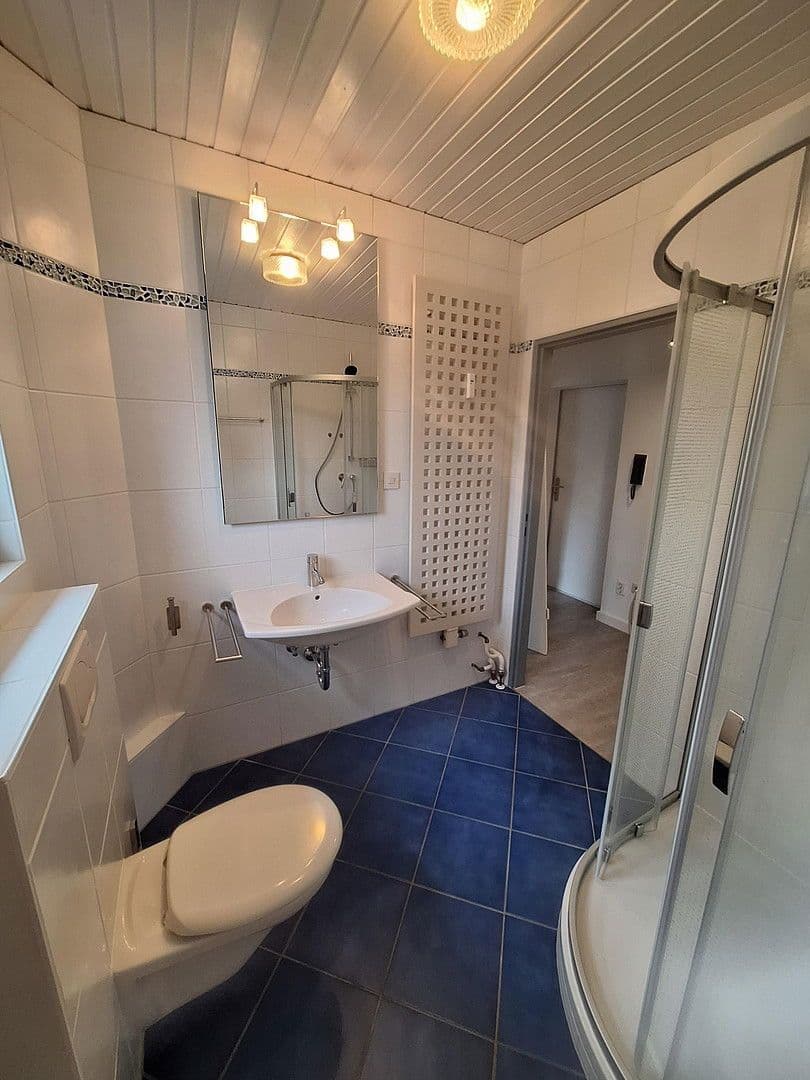 Prenájom bytu 3-izbový 95 m², Hansenweg 75, Deutschland, Hesensko Prenájom bytu 3-izbový 95 m², Hansenweg 75, Deutschland, Hesensko