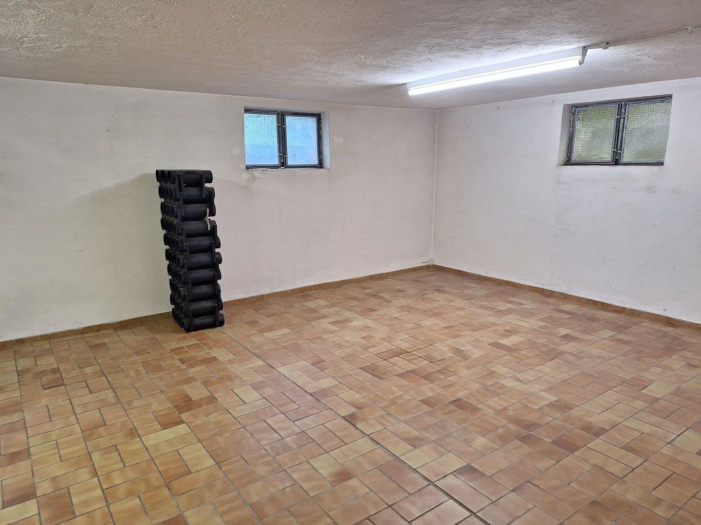 Prenájom bytu 3-izbový 95 m², Hansenweg 75, Deutschland, Hesensko Prenájom bytu 3-izbový 95 m², Hansenweg 75, Deutschland, Hesensko