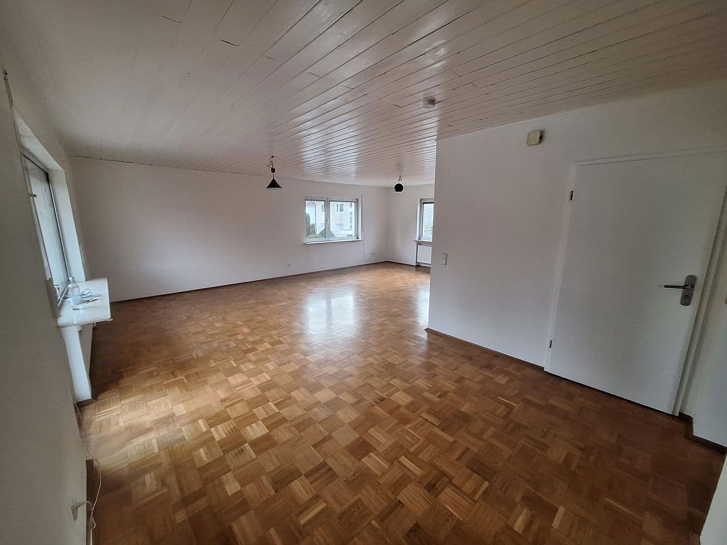 Prenájom bytu 3-izbový 95 m², Hansenweg 75, Deutschland, Hesensko Prenájom bytu 3-izbový 95 m², Hansenweg 75, Deutschland, Hesensko