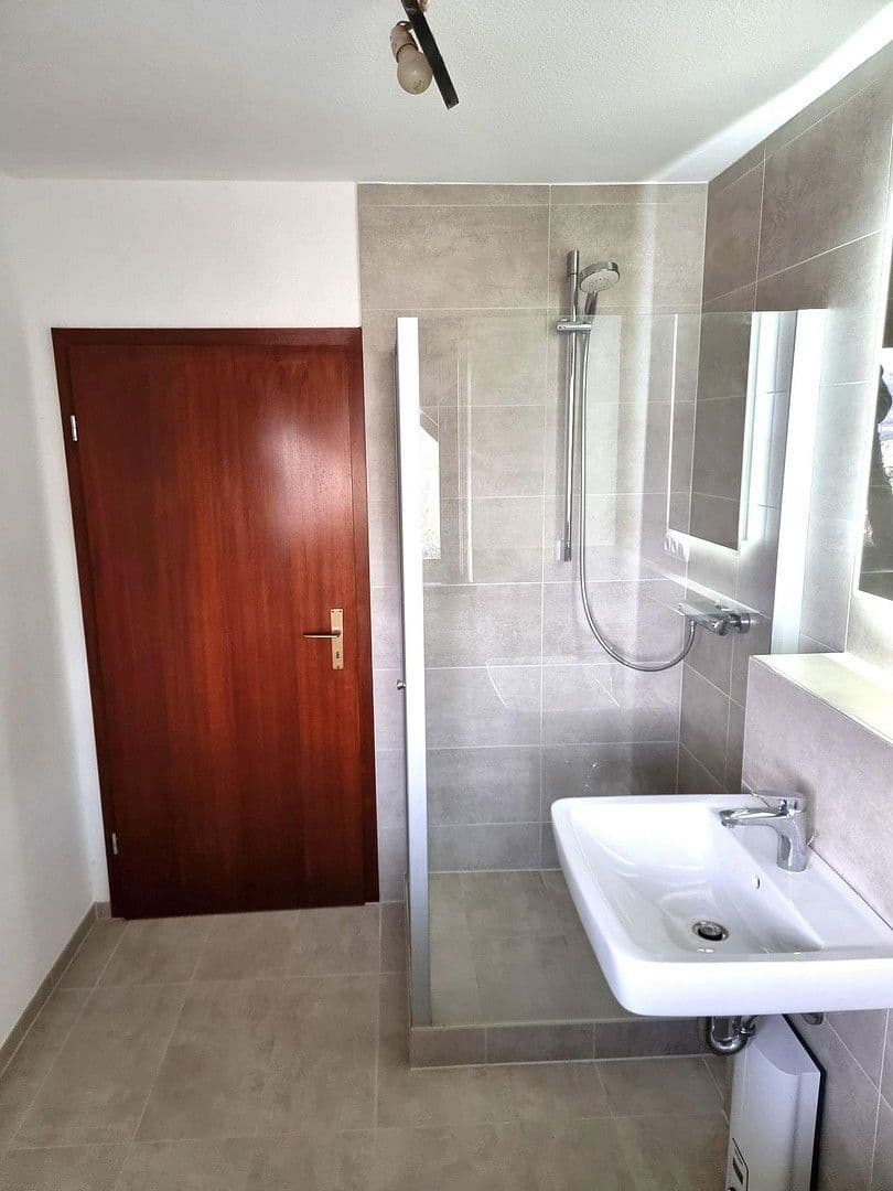 Prenájom bytu 2-izbový 48 m², Kemeler Weg1, Schlangenbad, Hesensko Prenájom bytu 2-izbový 48 m², Kemeler Weg1, Schlangenbad, Hesensko