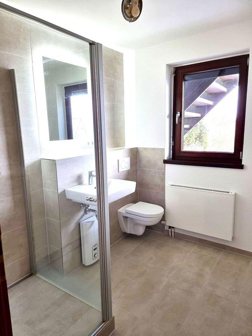 Prenájom bytu 2-izbový 48 m², Kemeler Weg1, Schlangenbad, Hesensko Prenájom bytu 2-izbový 48 m², Kemeler Weg1, Schlangenbad, Hesensko