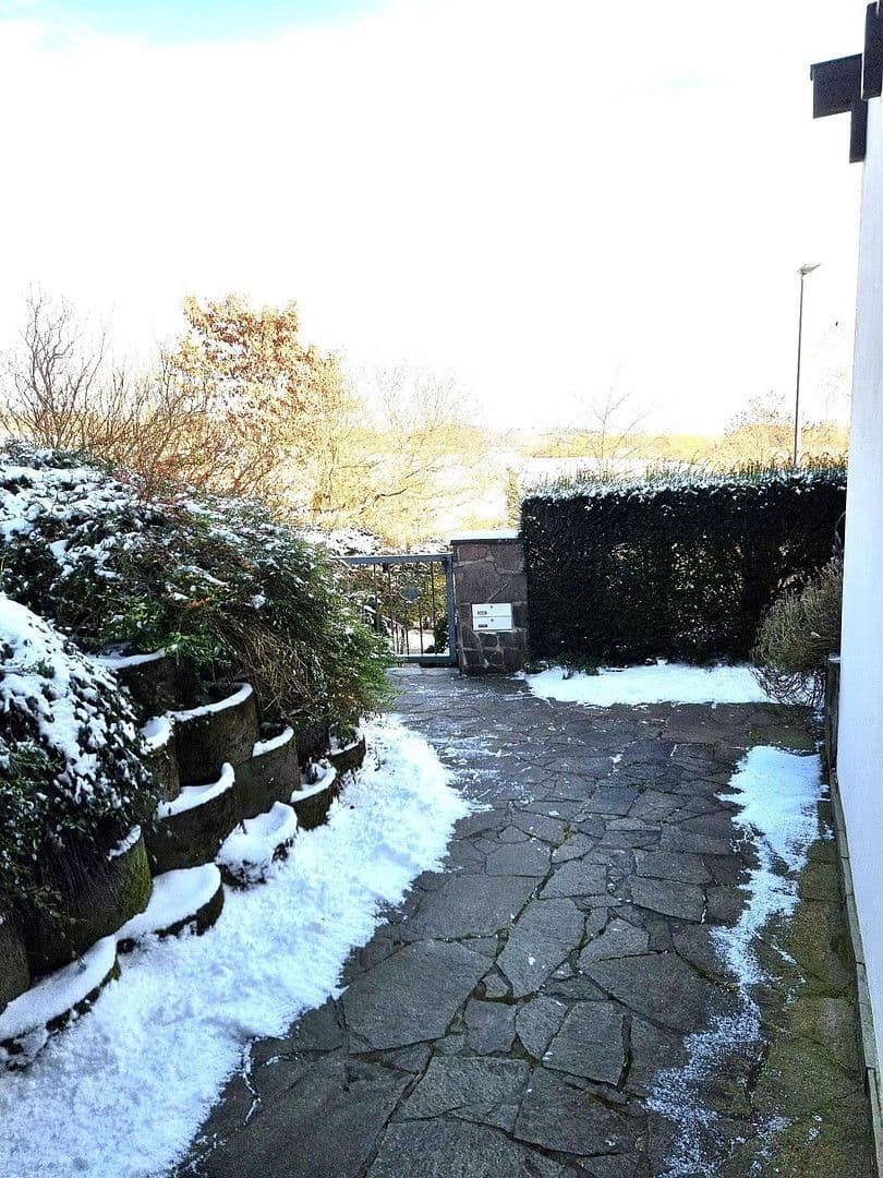 Prenájom bytu 2-izbový 48 m², Kemeler Weg1, Schlangenbad, Hesensko Prenájom bytu 2-izbový 48 m², Kemeler Weg1, Schlangenbad, Hesensko