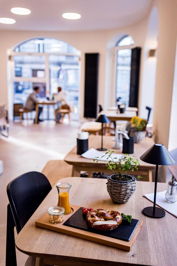 Prenájom nebytového priestoru 90 m², Fürth, Bavorsko Prenájom nebytového priestoru 90 m², Fürth, Bavorsko