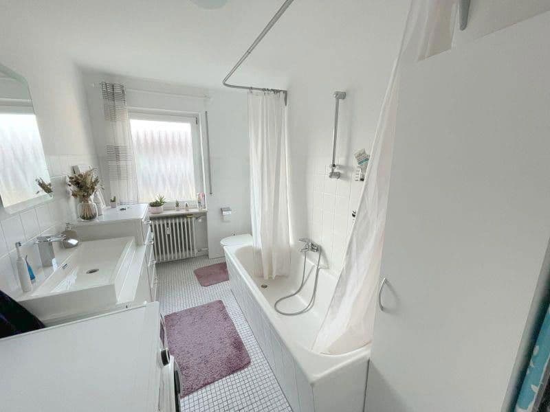 Prenájom bytu 2-izbový 65 m², Waldbüttelbrunn, Bavorsko Prenájom bytu 2-izbový 65 m², Waldbüttelbrunn, Bavorsko