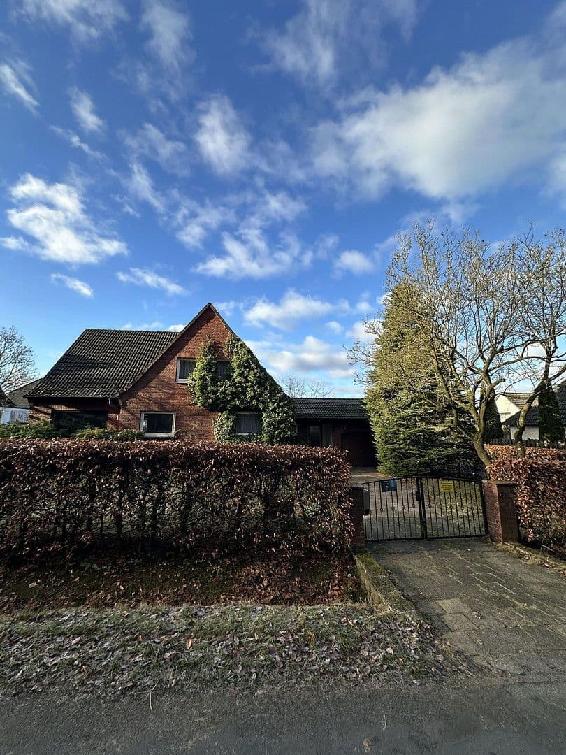 Predaj domu 142 m², pozemek 1.000 m², Marquardtsweg, Seevetal, Dolné Sasko Predaj domu 142 m², pozemek 1.000 m², Marquardtsweg, Seevetal, Dolné Sasko