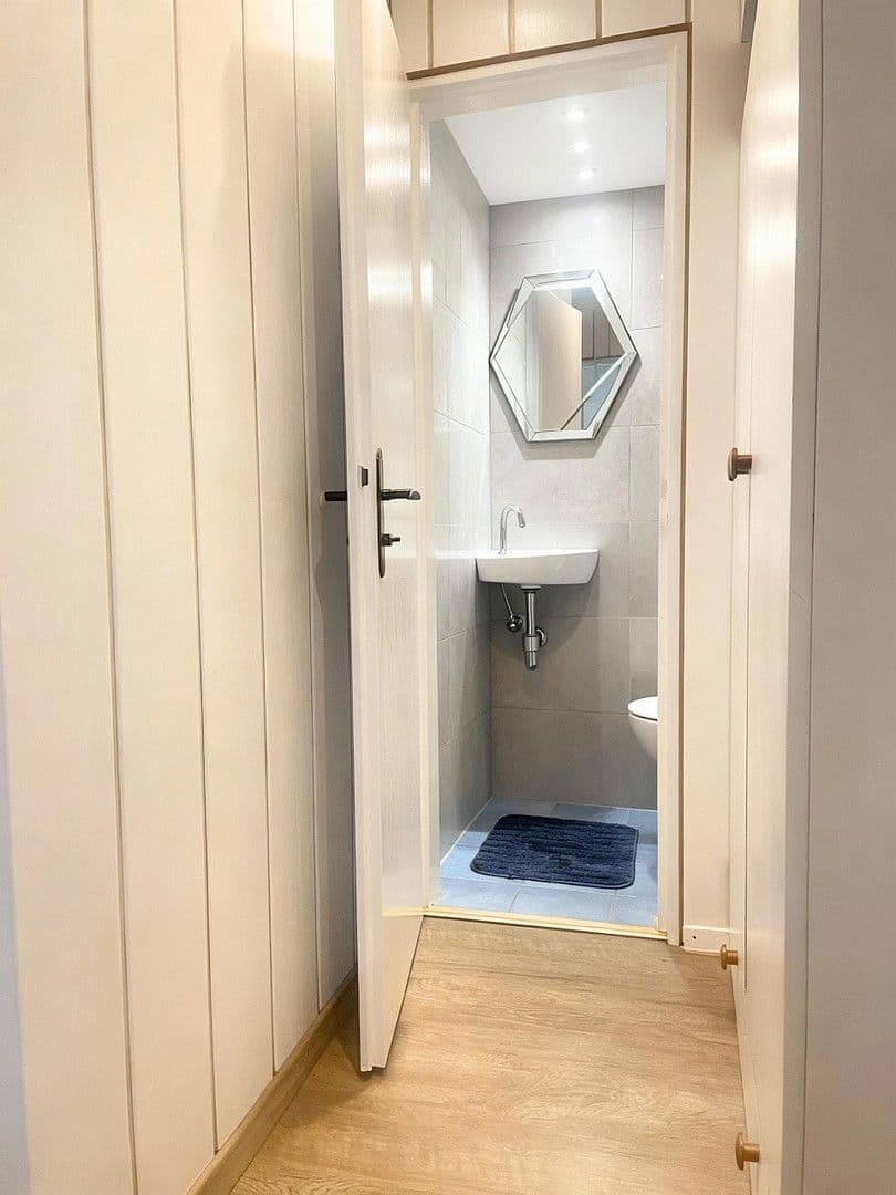 Predaj bytu 4-izbový 98 m², Botnanger Steige 18, Stuttgart, Bádensko-Wurttembersko Predaj bytu 4-izbový 98 m², Botnanger Steige 18, Stuttgart, Bádensko-Wurttembersko