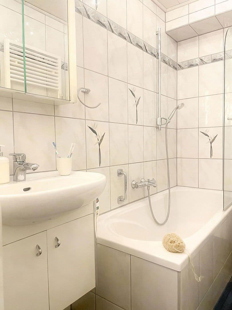 Predaj bytu 4-izbový 98 m², Botnanger Steige 18, Stuttgart, Bádensko-Wurttembersko Predaj bytu 4-izbový 98 m², Botnanger Steige 18, Stuttgart, Bádensko-Wurttembersko