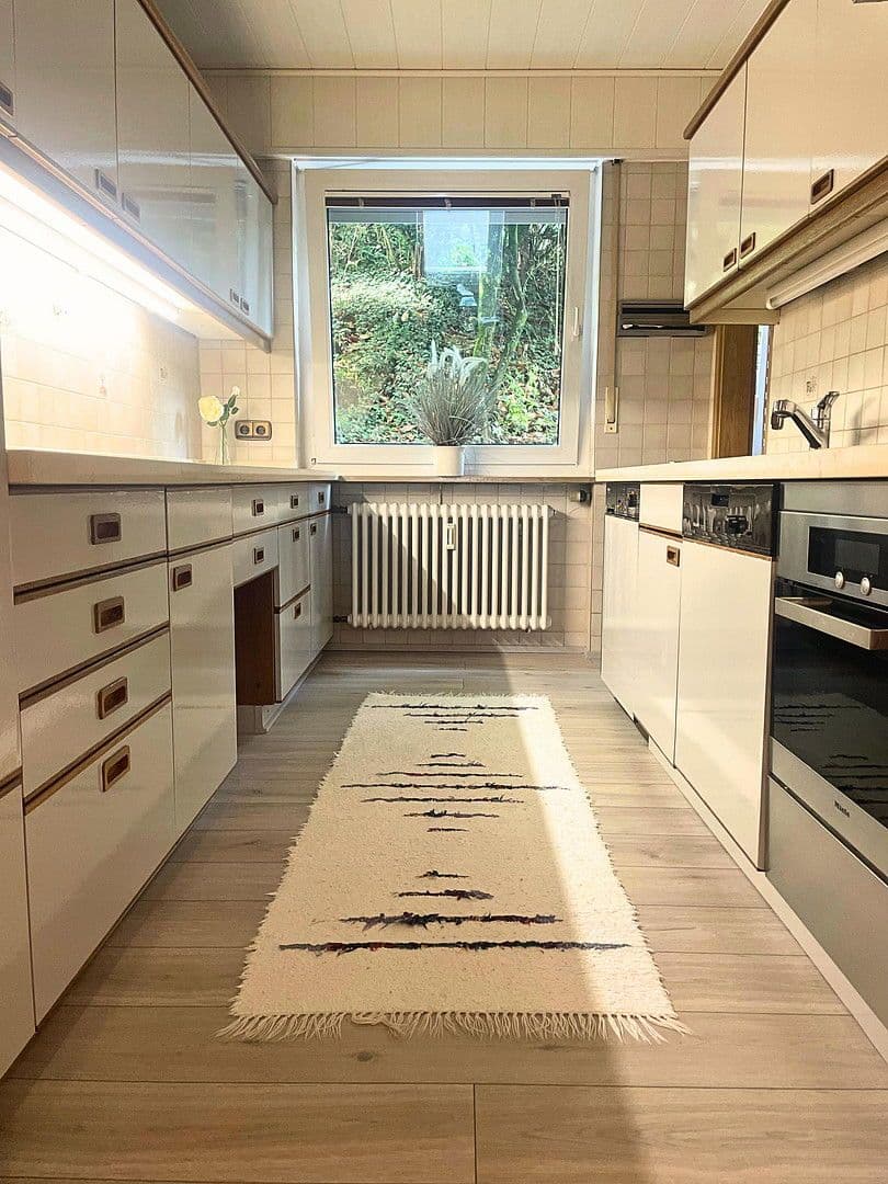 Predaj bytu 4-izbový 98 m², Botnanger Steige 18, Stuttgart, Bádensko-Wurttembersko Predaj bytu 4-izbový 98 m², Botnanger Steige 18, Stuttgart, Bádensko-Wurttembersko