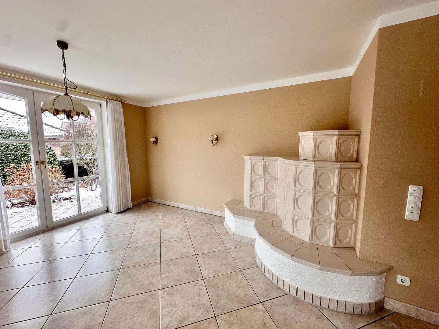 Predaj domu 212 m², pozemek 994 m², Moorrege, Šlezvicko-Holštajnsko Predaj domu 212 m², pozemek 994 m², Moorrege, Šlezvicko-Holštajnsko