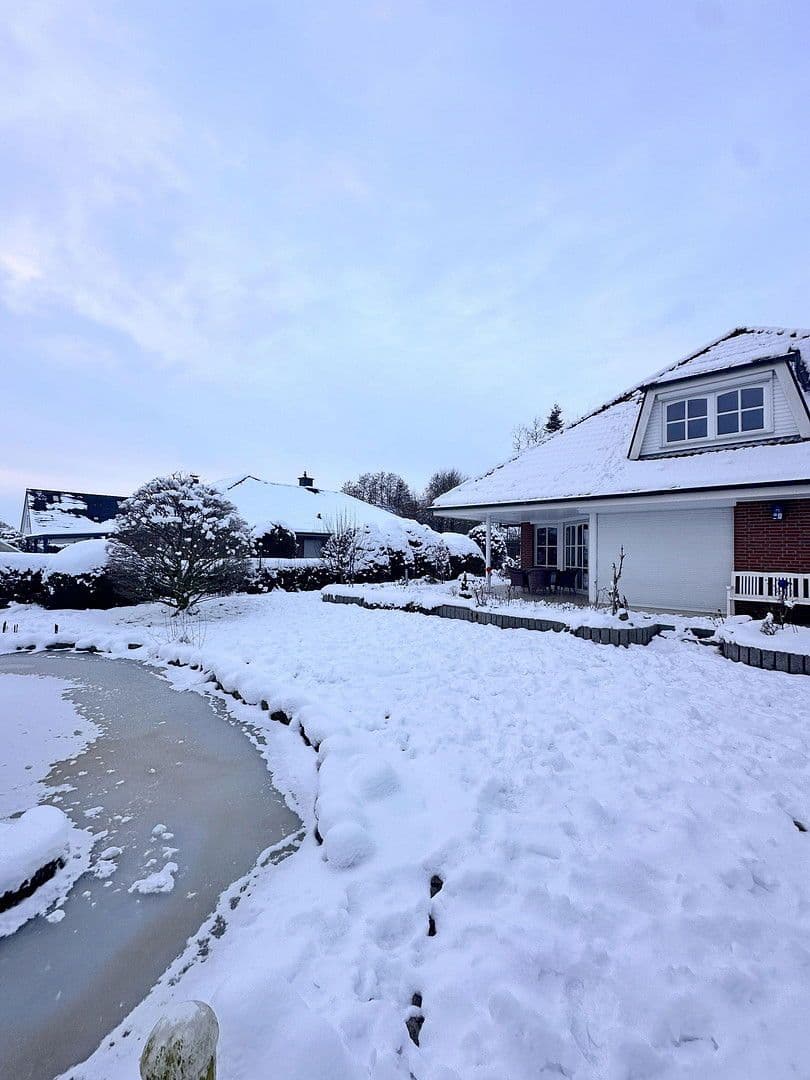 Predaj domu 212 m², pozemek 994 m², Moorrege, Šlezvicko-Holštajnsko Predaj domu 212 m², pozemek 994 m², Moorrege, Šlezvicko-Holštajnsko