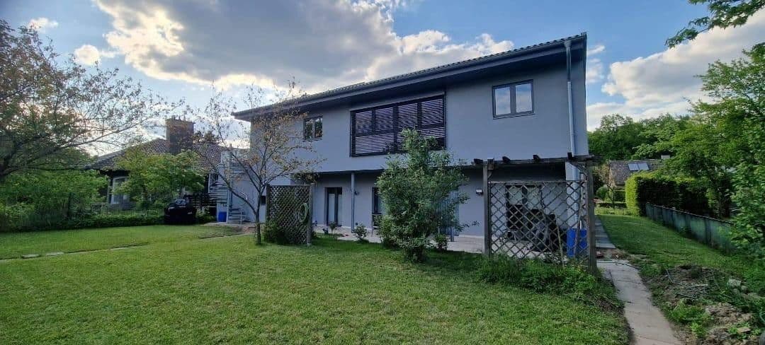Prenájom bytu 5-izbový 140 m², Forstweg 4, Melle, Dolné Sasko Prenájom bytu 5-izbový 140 m², Forstweg 4, Melle, Dolné Sasko