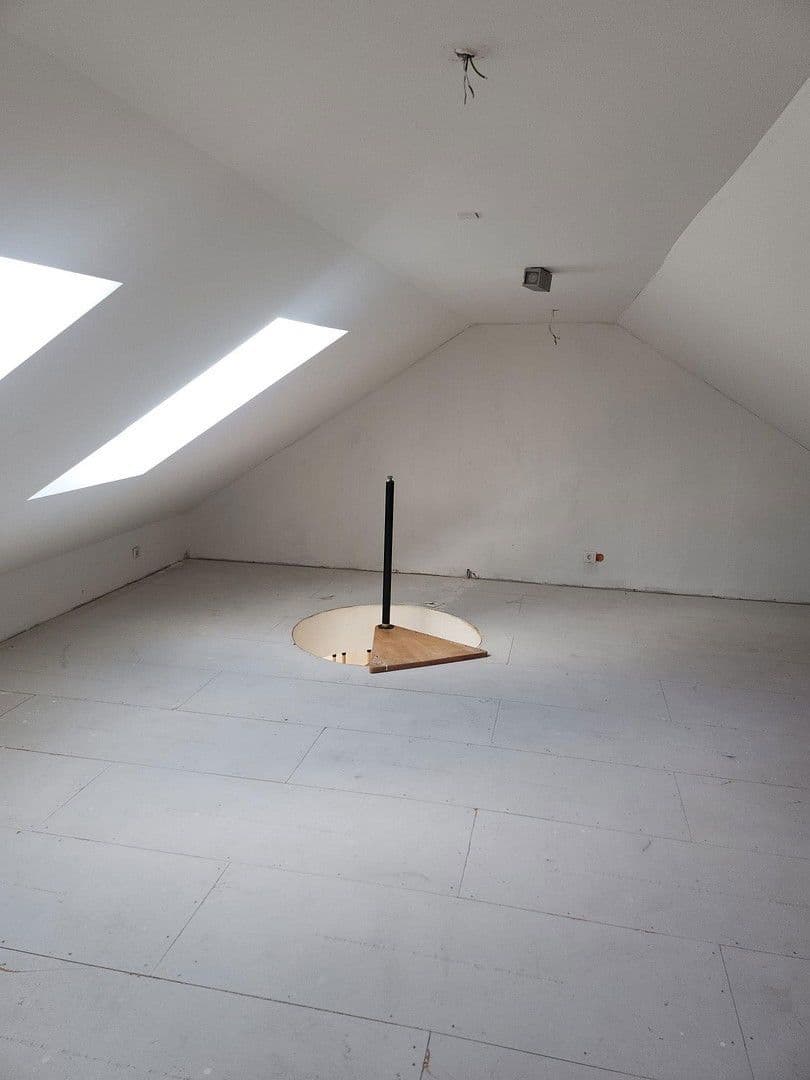 Predaj bytu 2-izbový 67 m², Brühl, Severné Porýnie - Westfálsko Predaj bytu 2-izbový 67 m², Brühl, Severné Porýnie - Westfálsko