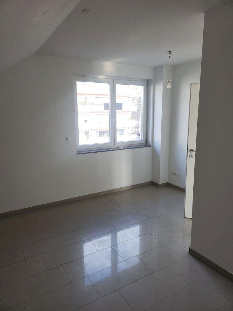 Predaj bytu 2-izbový 67 m², Brühl, Severné Porýnie - Westfálsko Predaj bytu 2-izbový 67 m², Brühl, Severné Porýnie - Westfálsko