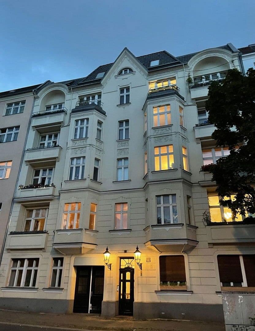 Prenájom bytu 2-izbový 40 m², Berlin, Berlín Prenájom bytu 2-izbový 40 m², Berlin, Berlín
