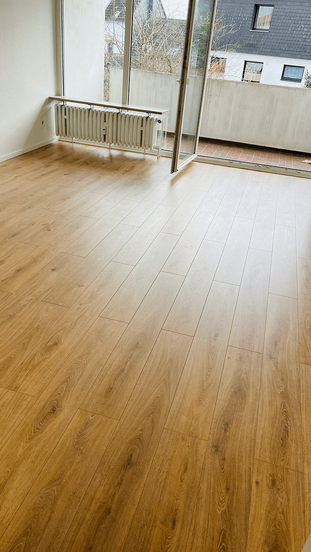 Prenájom bytu 3-izbový 81 m², Köln, Severné Porýnie - Westfálsko Prenájom bytu 3-izbový 81 m², Köln, Severné Porýnie - Westfálsko