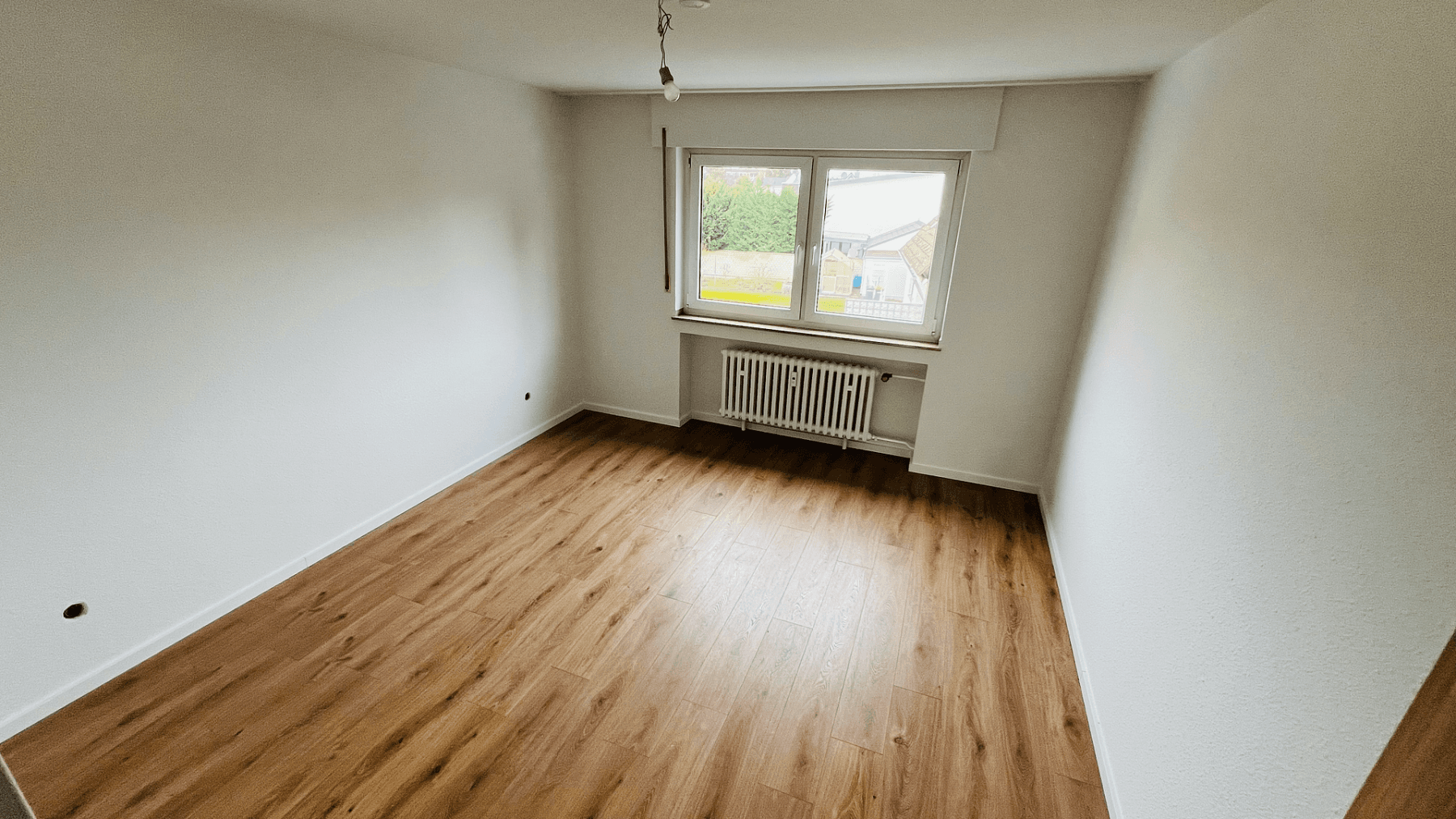 Prenájom bytu 3-izbový 81 m², Köln, Severné Porýnie - Westfálsko Prenájom bytu 3-izbový 81 m², Köln, Severné Porýnie - Westfálsko