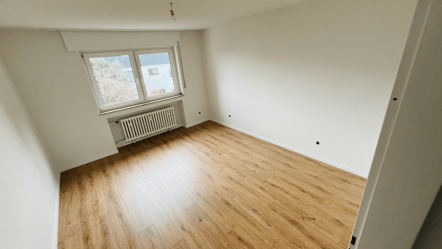 Prenájom bytu 3-izbový 81 m², Köln, Severné Porýnie - Westfálsko Prenájom bytu 3-izbový 81 m², Köln, Severné Porýnie - Westfálsko