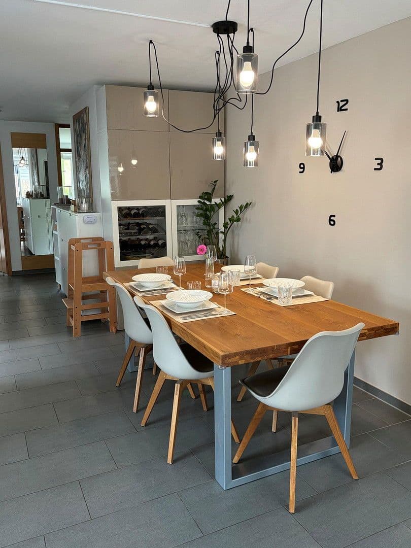 Predaj bytu 3-izbový 89 m², Leonberg, Bádensko-Wurttembersko Predaj bytu 3-izbový 89 m², Leonberg, Bádensko-Wurttembersko