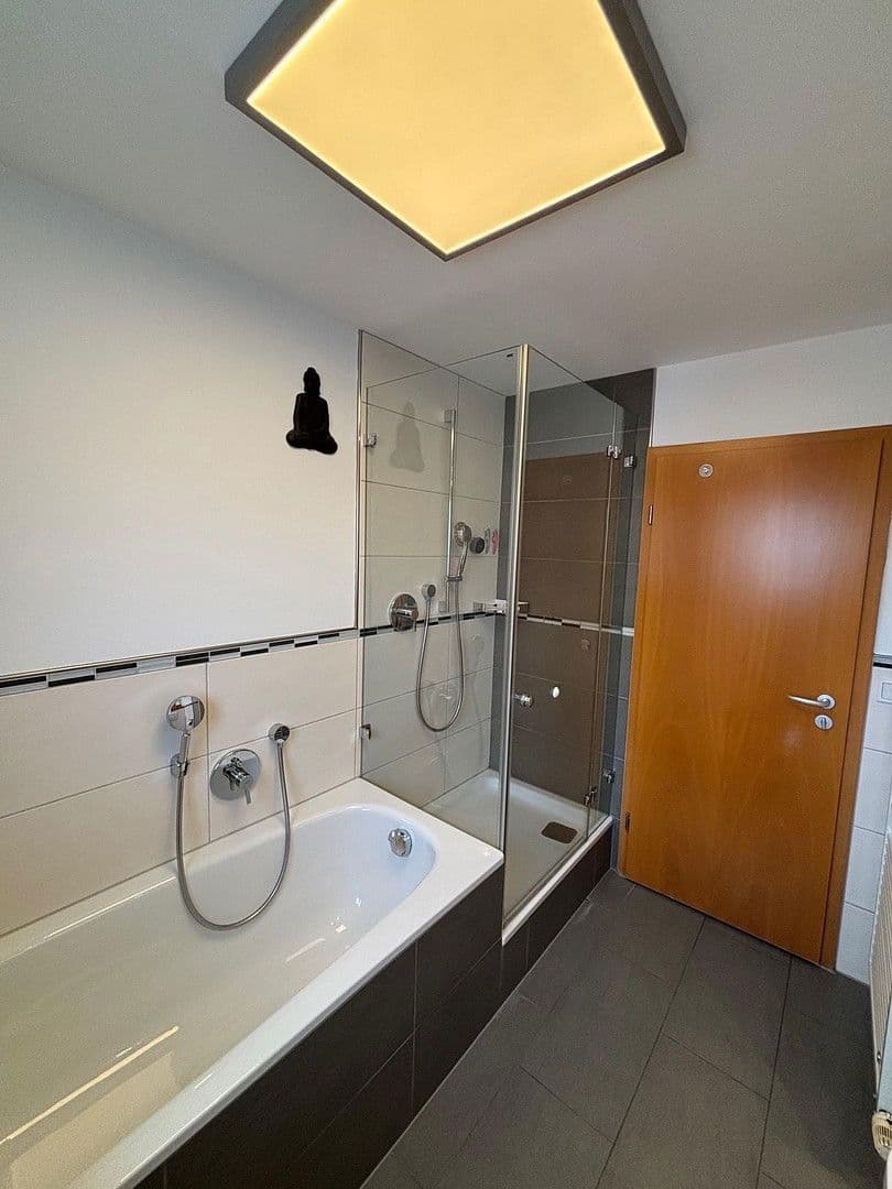 Predaj bytu 3-izbový 89 m², Leonberg, Bádensko-Wurttembersko Predaj bytu 3-izbový 89 m², Leonberg, Bádensko-Wurttembersko