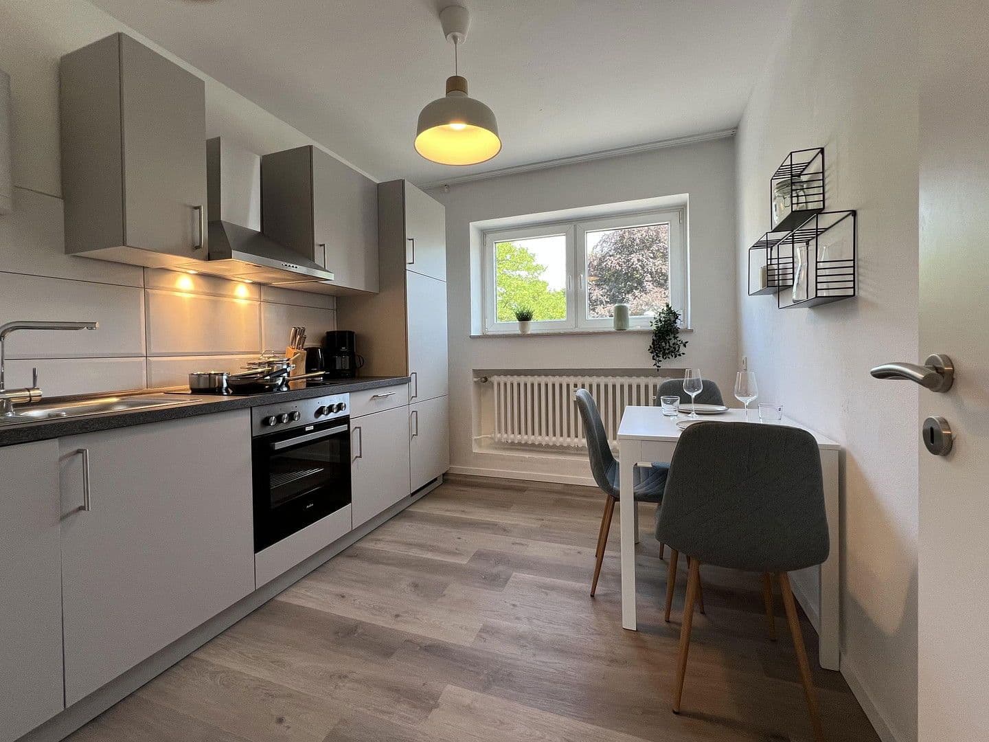 Prenájom bytu 1-izbový 39 m², Langenfeld (Rheinland), Severné Porýnie - Westfálsko Prenájom bytu 1-izbový 39 m², Langenfeld (Rheinland), Severné Porýnie - Westfálsko