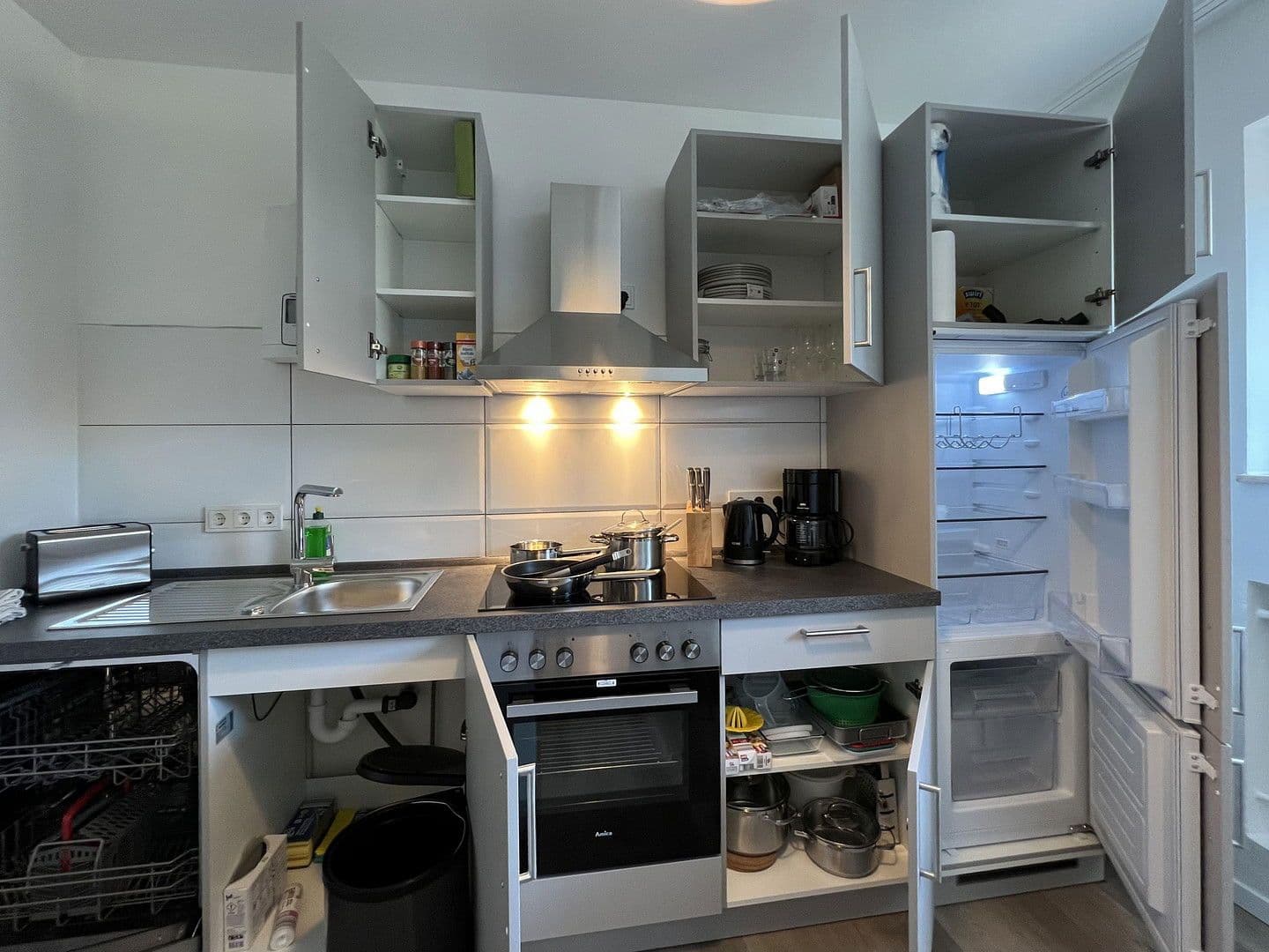 Prenájom bytu 1-izbový 39 m², Langenfeld (Rheinland), Severné Porýnie - Westfálsko Prenájom bytu 1-izbový 39 m², Langenfeld (Rheinland), Severné Porýnie - Westfálsko