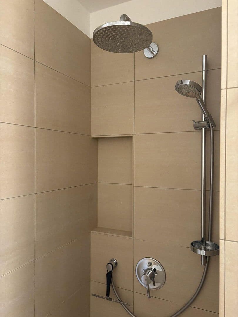 Prenájom bytu 2-izbový 48 m², Michaelkirchplatz 4, Berlin-Mitte, Berlín Prenájom bytu 2-izbový 48 m², Michaelkirchplatz 4, Berlin-Mitte, Berlín