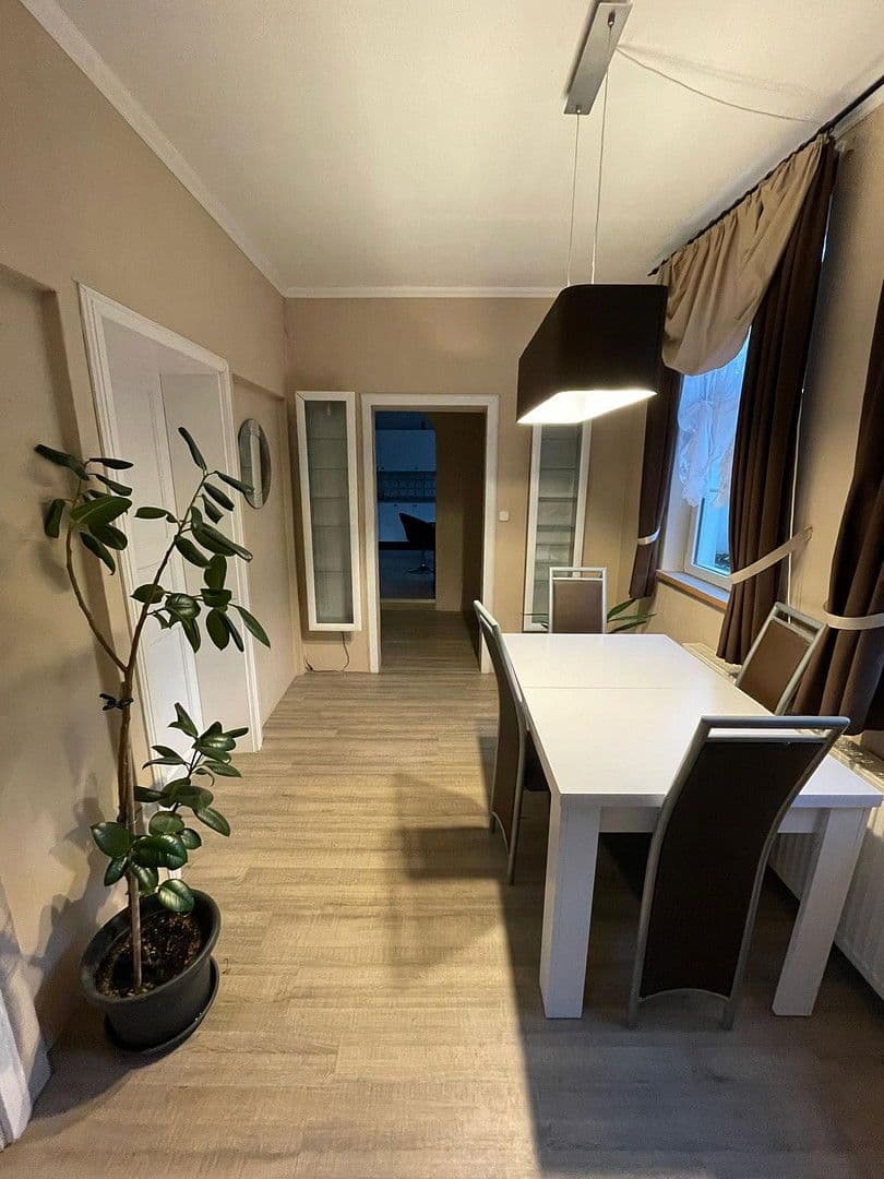 Prenájom bytu 4-izbový 130 m², Diemelsee, Hesensko Prenájom bytu 4-izbový 130 m², Diemelsee, Hesensko