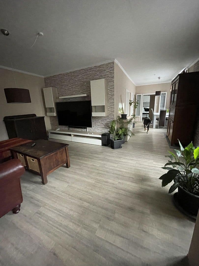 Prenájom bytu 4-izbový 130 m², Diemelsee, Hesensko Prenájom bytu 4-izbový 130 m², Diemelsee, Hesensko