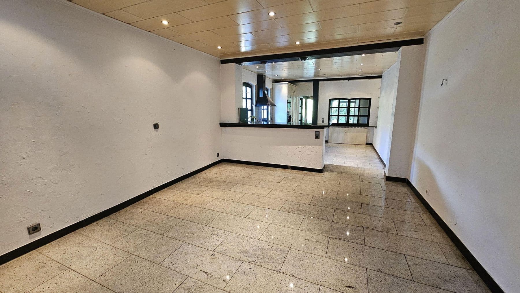 Predaj domu 230 m², pozemek 1.200 m², An der Feuerwache 1a, Troisdorf, Severné Porýnie - Westfálsko Predaj domu 230 m², pozemek 1.200 m², An der Feuerwache 1a, Troisdorf, Severné Porýnie - Westfálsko