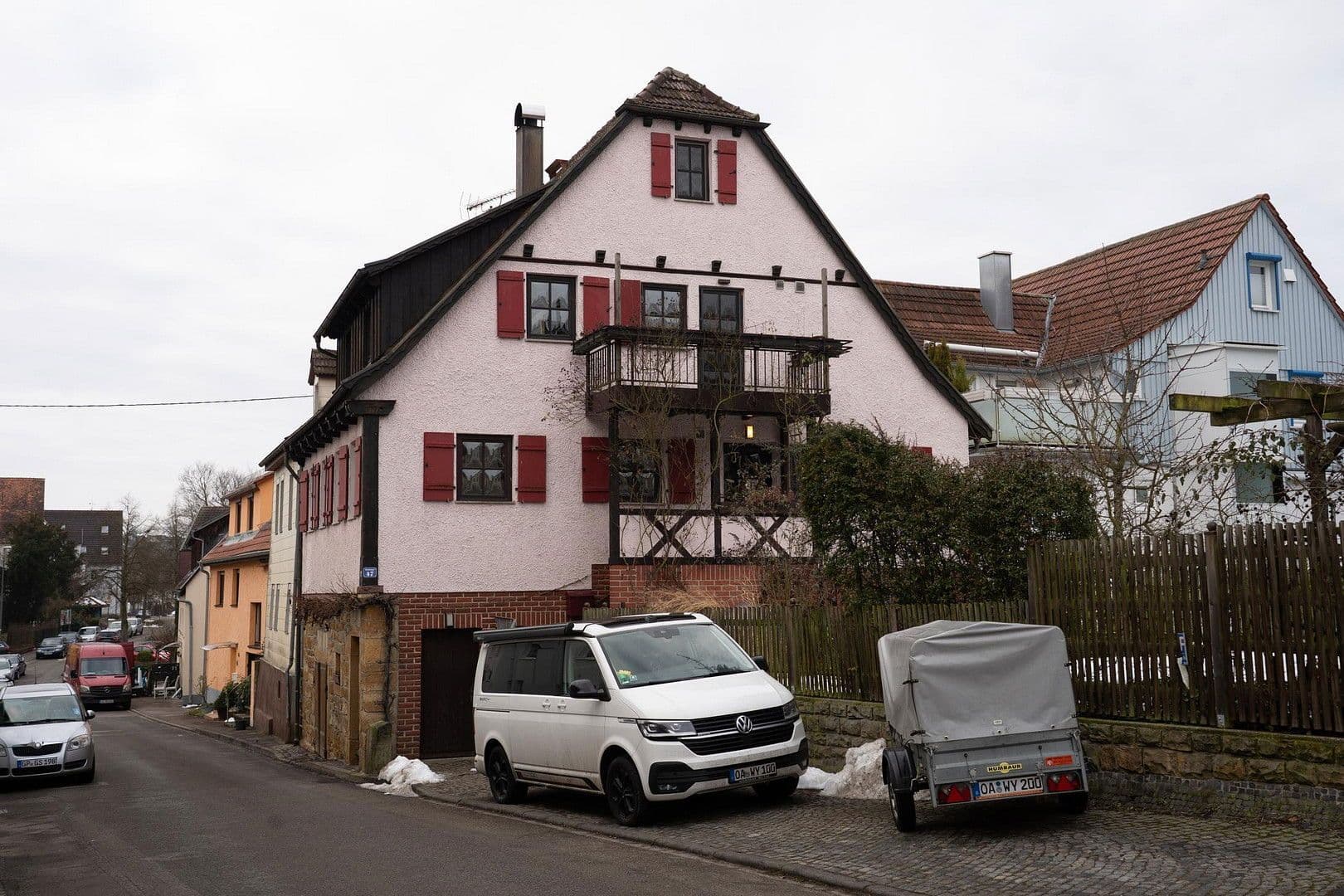 Prenájom domu 136 m², pozemek 323 m², Dorfstraße 47, Ebersbach an der Fils, Bádensko-Wurttembersko Prenájom domu 136 m², pozemek 323 m², Dorfstraße 47, Ebersbach an der Fils, Bádensko-Wurttembersko