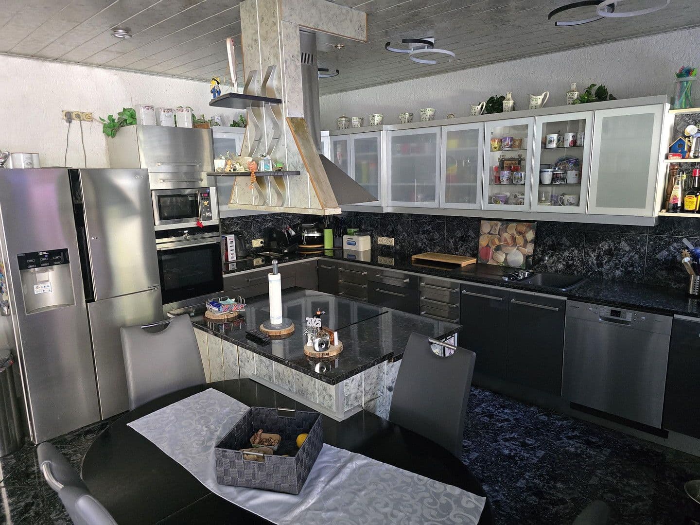 Predaj bytu 604 m², Saarbrücken, Sársko Predaj bytu 604 m², Saarbrücken, Sársko