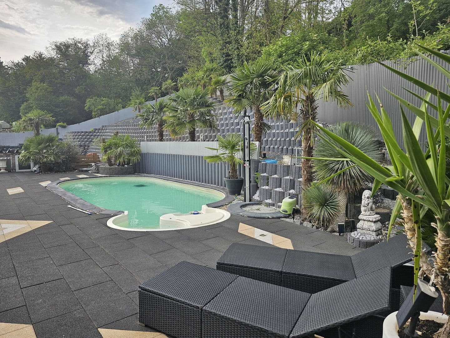 Predaj bytu 604 m², Saarbrücken, Sársko Predaj bytu 604 m², Saarbrücken, Sársko