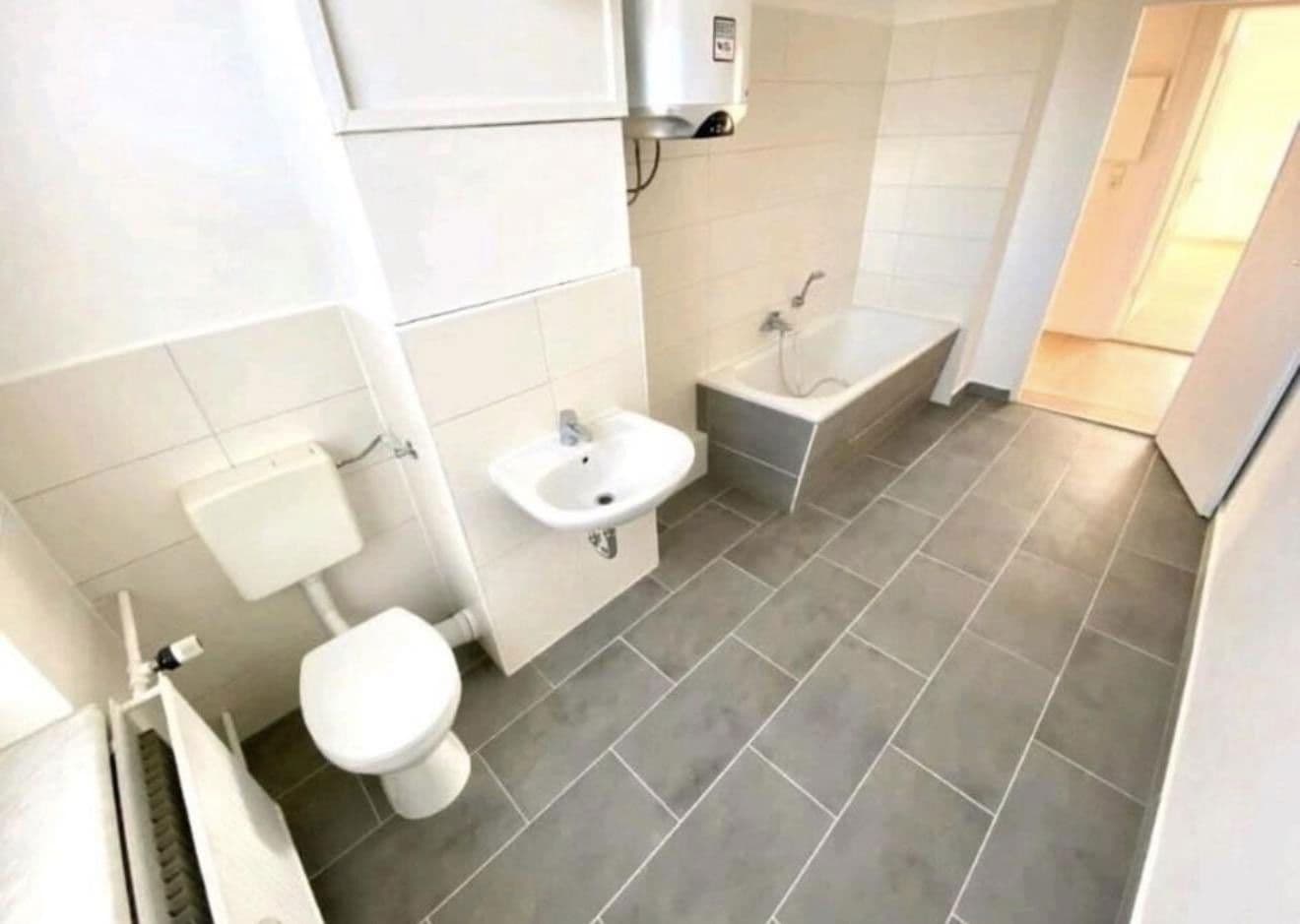 Prenájom bytu 2-izbový 57 m², Berliner Straße 37, Frankfurt (Oder), Brandenbursko Prenájom bytu 2-izbový 57 m², Berliner Straße 37, Frankfurt (Oder), Brandenbursko