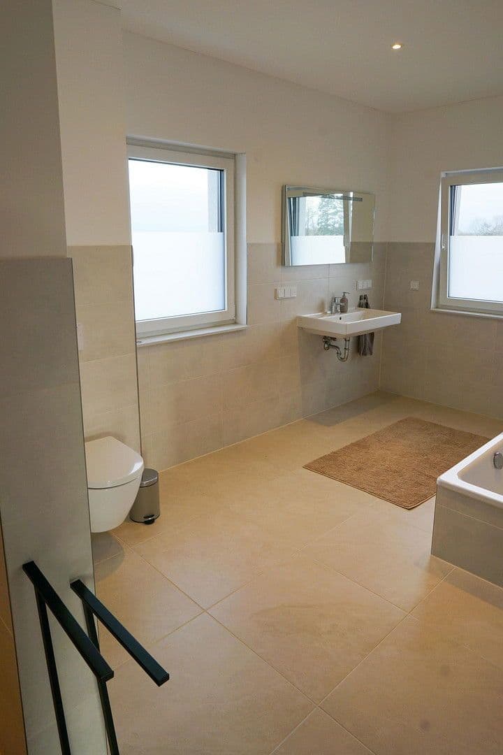 Predaj domu 164 m², pozemek 645 m², Bahrdorf, Dolné Sasko Predaj domu 164 m², pozemek 645 m², Bahrdorf, Dolné Sasko