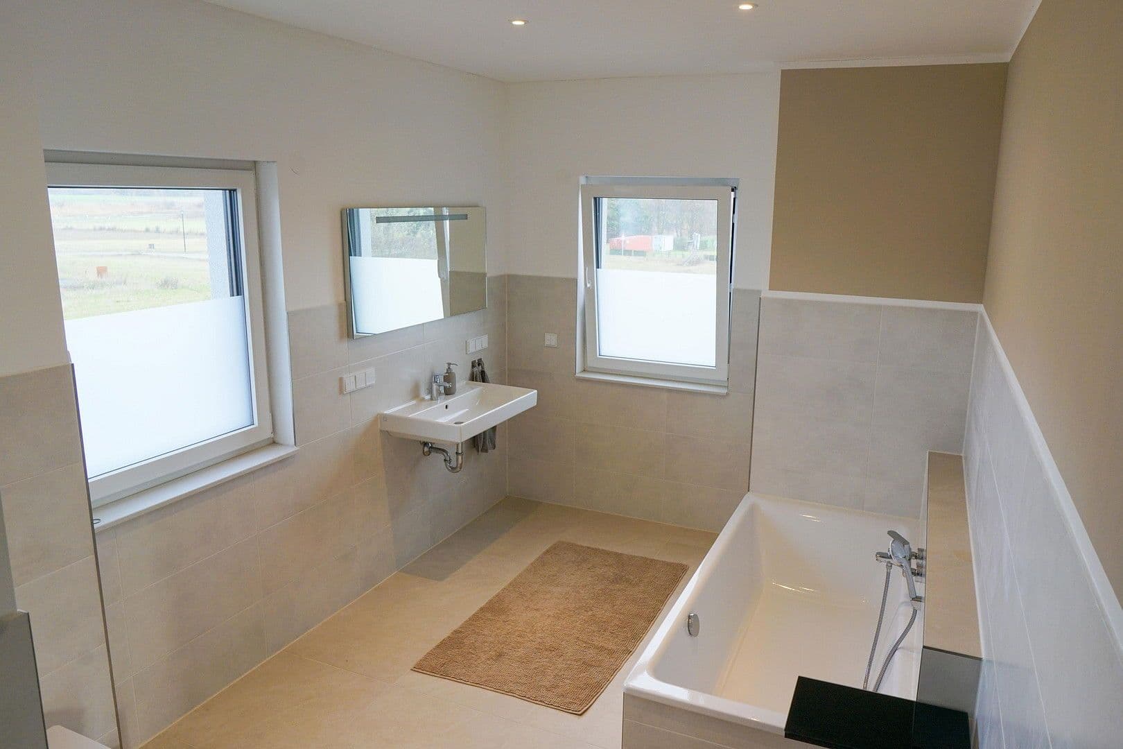 Predaj domu 164 m², pozemek 645 m², Bahrdorf, Dolné Sasko Predaj domu 164 m², pozemek 645 m², Bahrdorf, Dolné Sasko