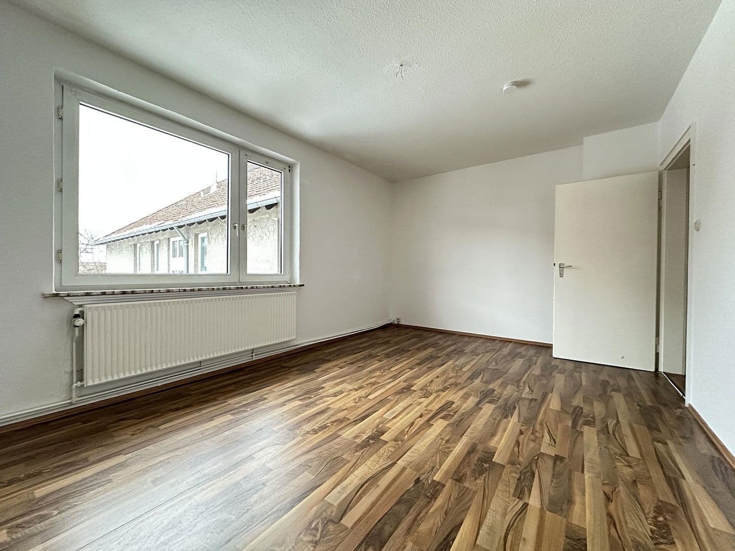 Prenájom bytu 3-izbový 81 m², Margaretenstraße 14, Wilhelmshaven, Dolné Sasko Prenájom bytu 3-izbový 81 m², Margaretenstraße 14, Wilhelmshaven, Dolné Sasko