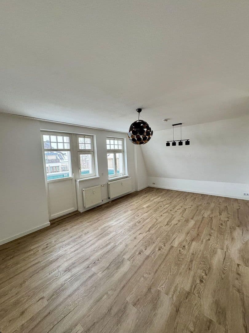 Prenájom bytu 6-izbový 145 m², Gottlaßstr. 4, Leipzig, Sasko Prenájom bytu 6-izbový 145 m², Gottlaßstr. 4, Leipzig, Sasko