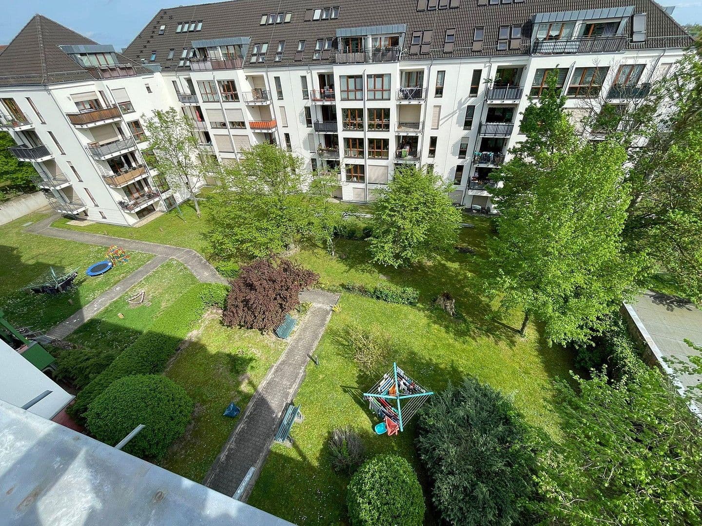 Prenájom bytu 6-izbový 145 m², Gottlaßstr. 4, Leipzig, Sasko Prenájom bytu 6-izbový 145 m², Gottlaßstr. 4, Leipzig, Sasko