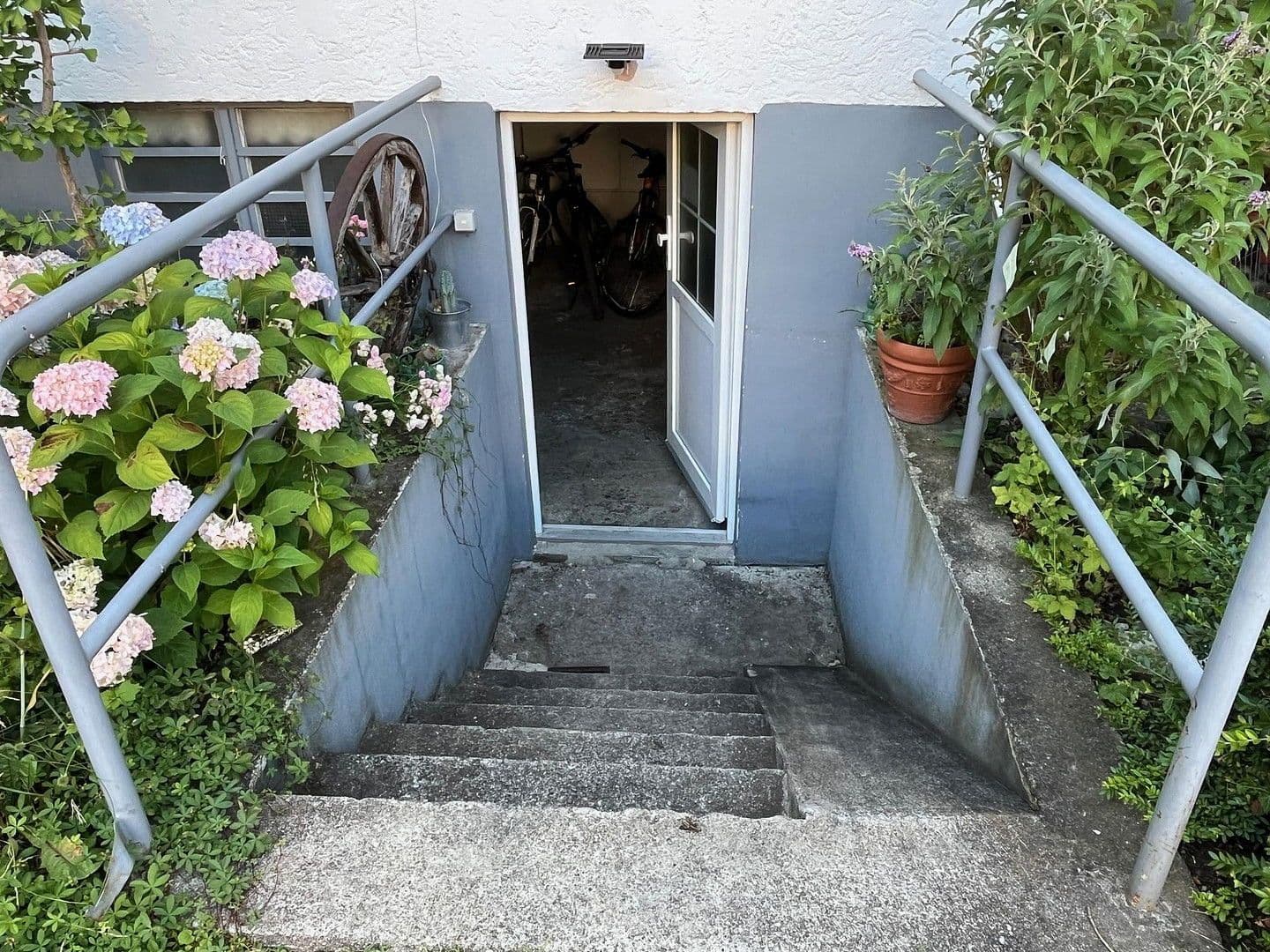 Prenájom bytu 4-izbový 88 m², Reutesteig 3, Radolfzell am Bodensee, Bádensko-Wurttembersko Prenájom bytu 4-izbový 88 m², Reutesteig 3, Radolfzell am Bodensee, Bádensko-Wurttembersko