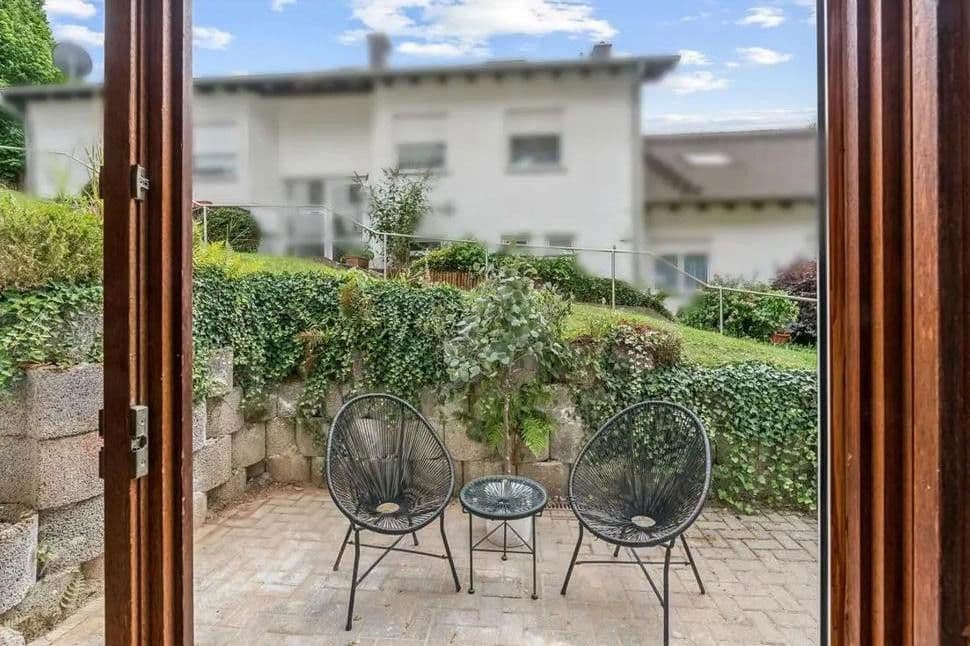 Prenájom bytu 4-izbový 103 m², Paul-Ehrlich-Straße 14, Bad Camberg, Hesensko Prenájom bytu 4-izbový 103 m², Paul-Ehrlich-Straße 14, Bad Camberg, Hesensko