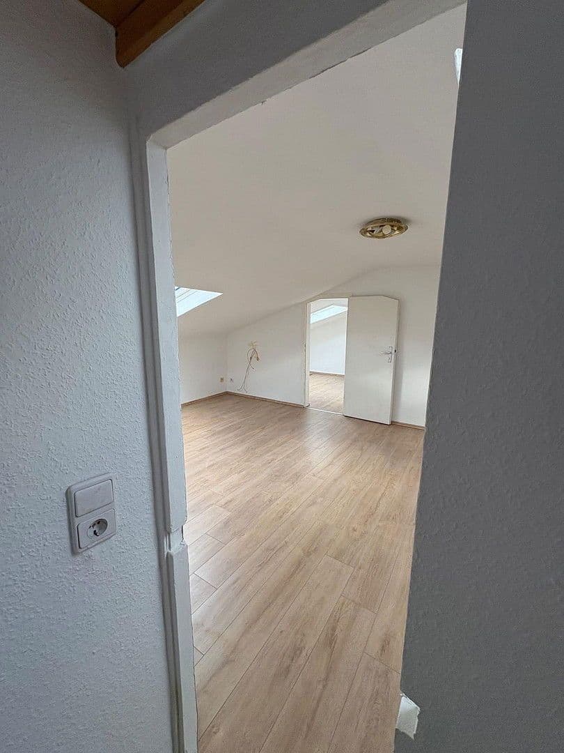 Prenájom bytu 2-izbový 60 m², Seidenstraße 40-42, Krefeld, Severné Porýnie - Westfálsko Prenájom bytu 2-izbový 60 m², Seidenstraße 40-42, Krefeld, Severné Porýnie - Westfálsko