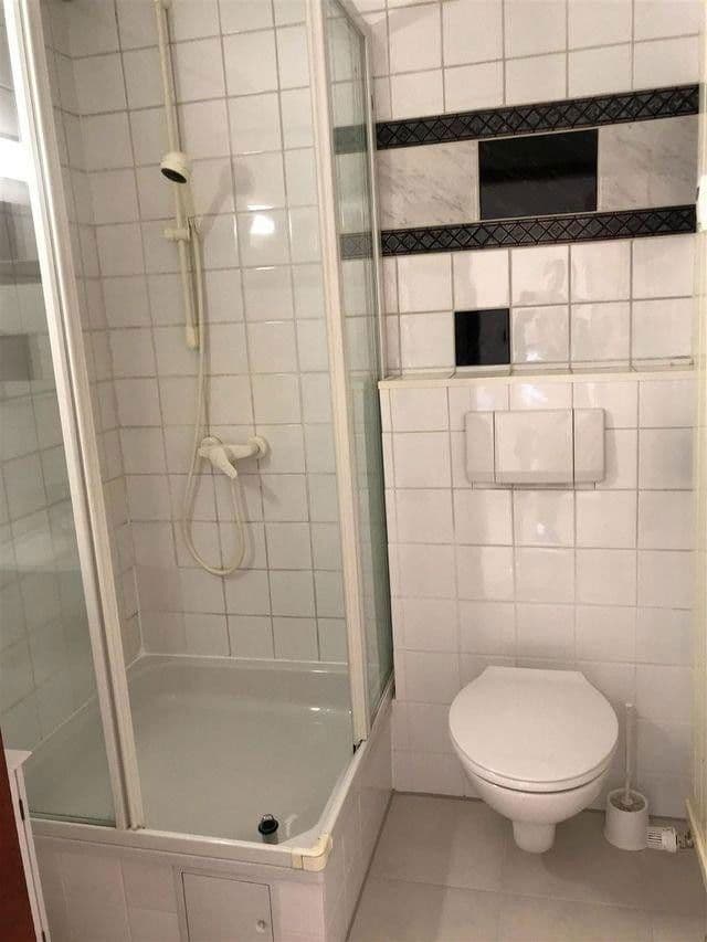 Prenájom bytu 2-izbový 97 m², Tübingen, Bádensko-Wurttembersko Prenájom bytu 2-izbový 97 m², Tübingen, Bádensko-Wurttembersko