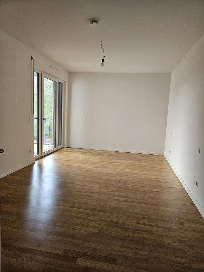 Prenájom bytu 3-izbový 82 m², Norderstedt, Šlezvicko-Holštajnsko Prenájom bytu 3-izbový 82 m², Norderstedt, Šlezvicko-Holštajnsko