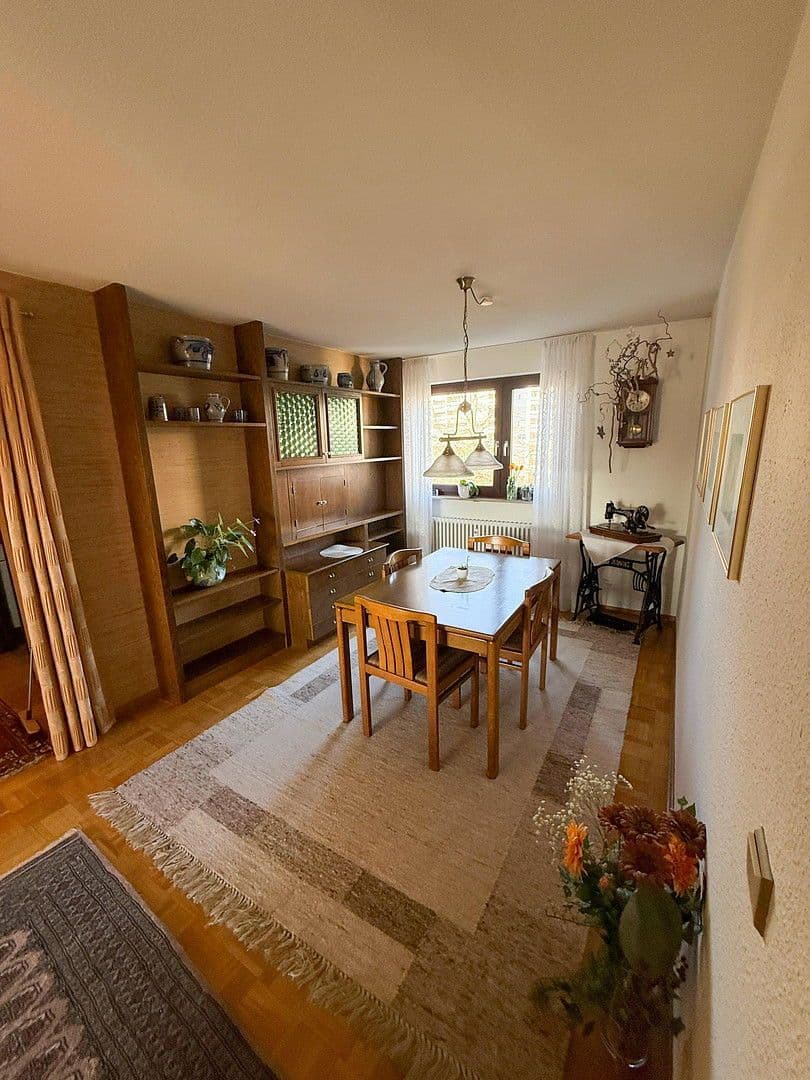 Predaj bytu 4-izbový 91 m², Müglitzerweg 6, Göppingen, Bádensko-Wurttembersko Predaj bytu 4-izbový 91 m², Müglitzerweg 6, Göppingen, Bádensko-Wurttembersko