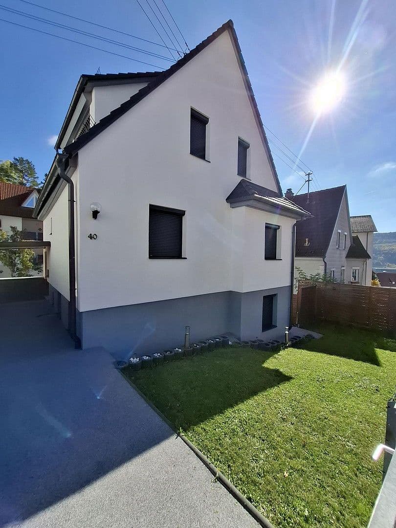 Predaj domu 130 m², pozemek 209 m², Albstadt, Bádensko-Wurttembersko Predaj domu 130 m², pozemek 209 m², Albstadt, Bádensko-Wurttembersko