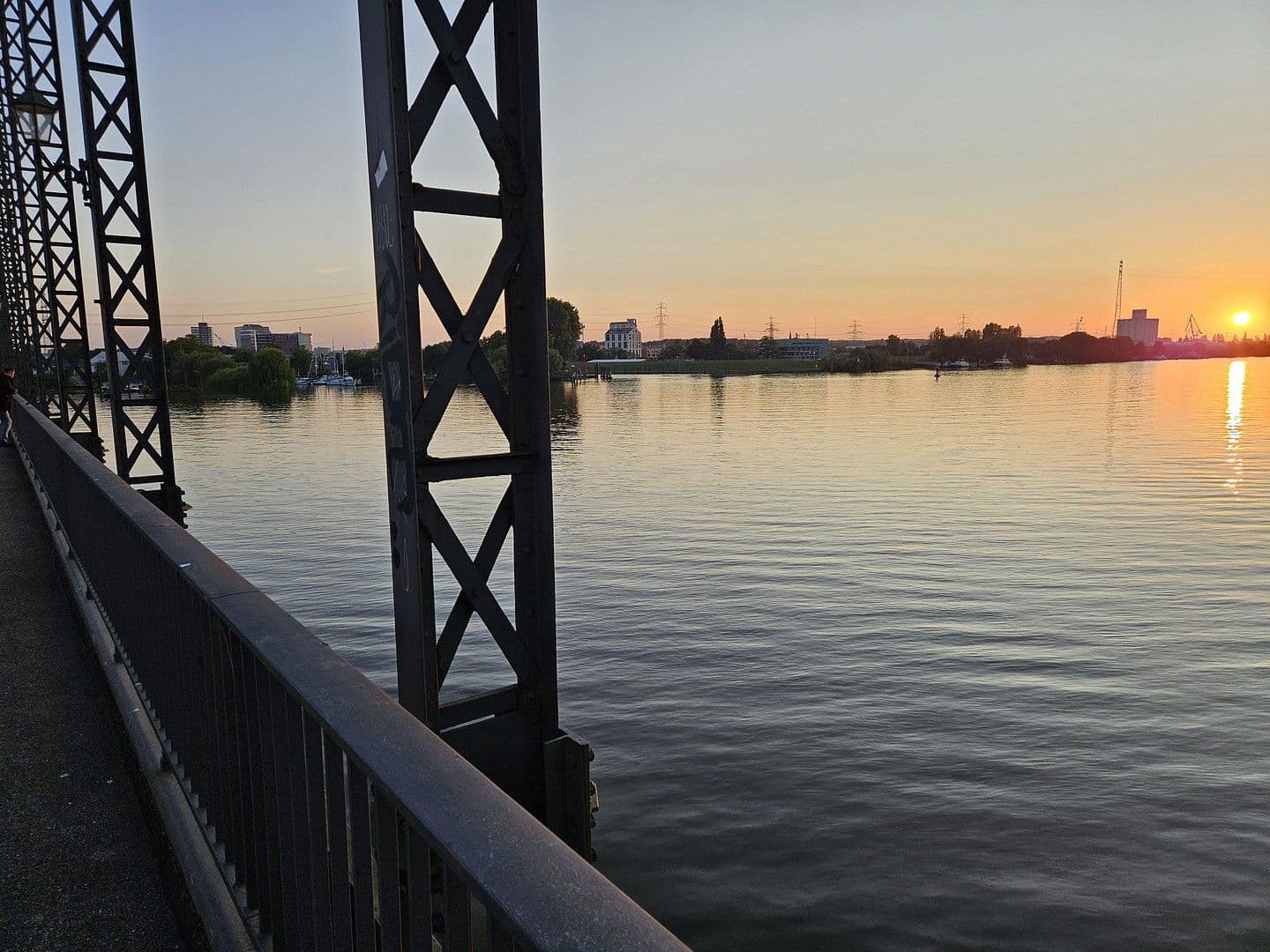 Predaj bytu 5-izbový 145 m², Hamburg, Hamburg Predaj bytu 5-izbový 145 m², Hamburg, Hamburg